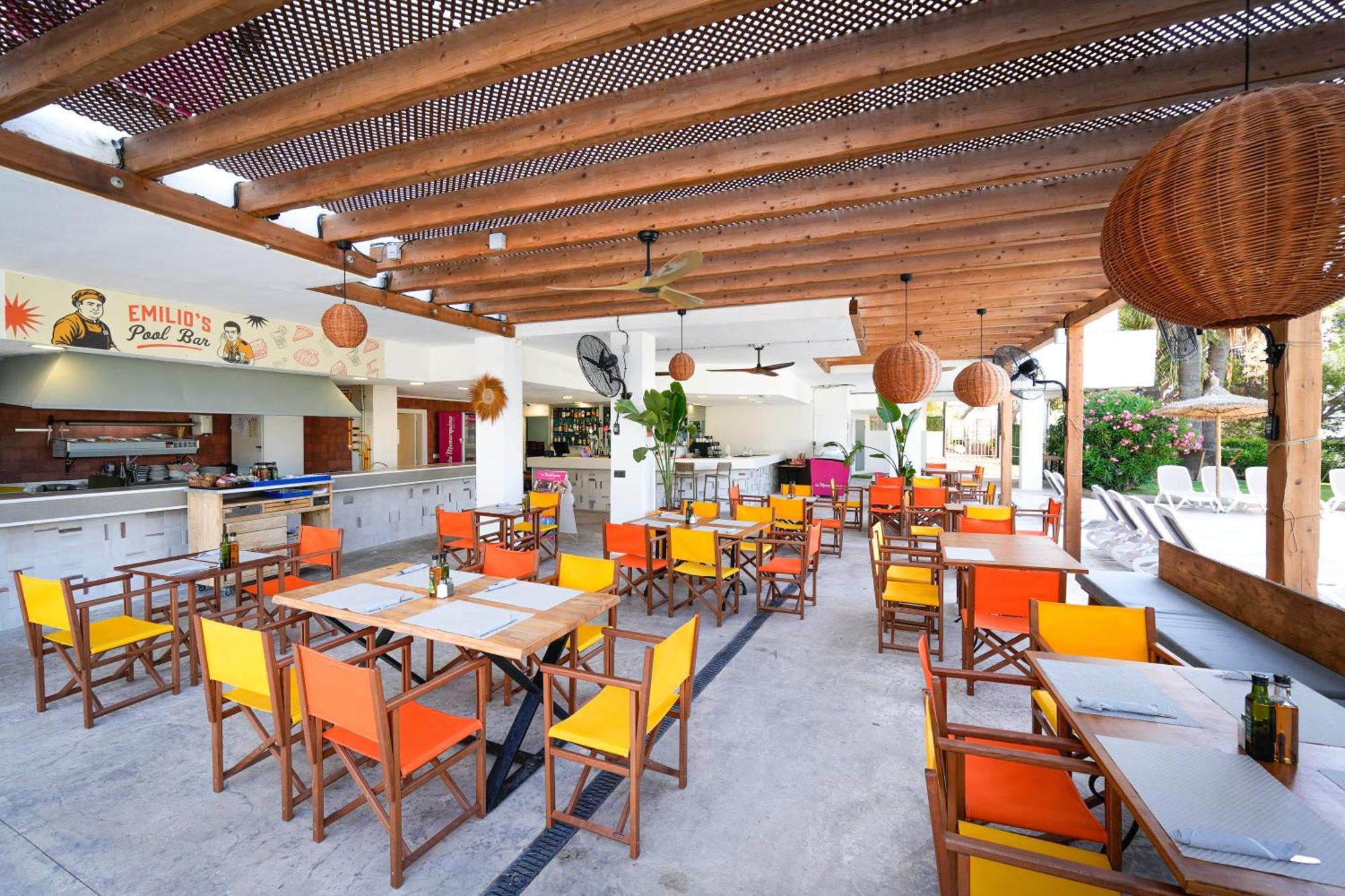 Vistasol Aparthotel 3*