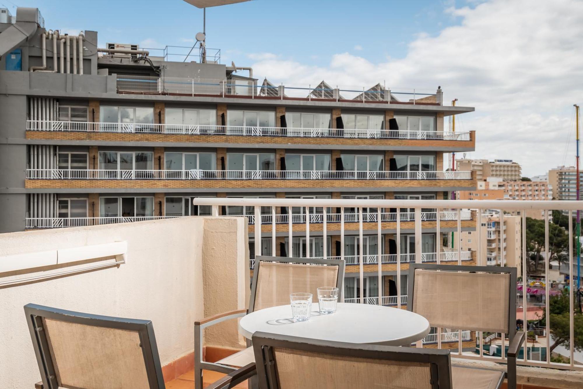 Vistasol Aparthotel