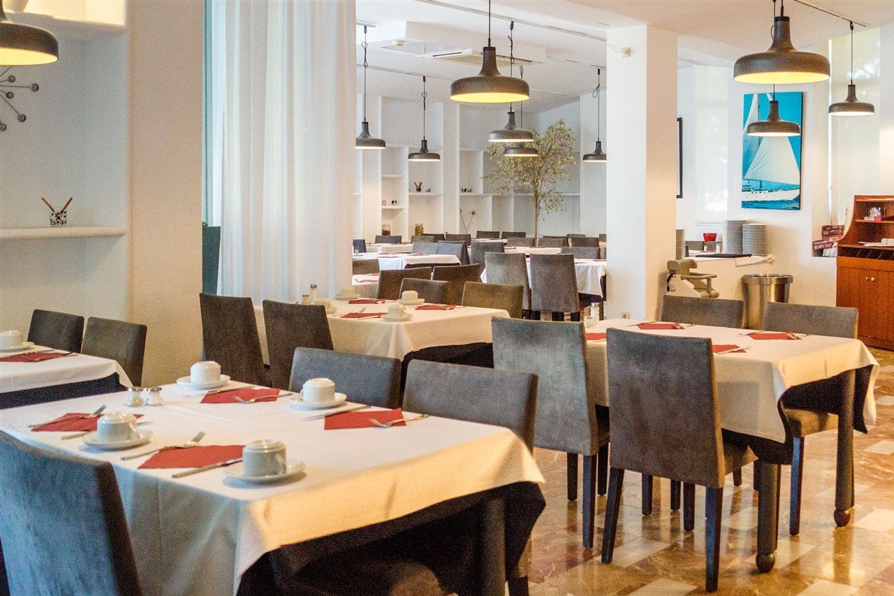 Aparthotel Vistasol 3*